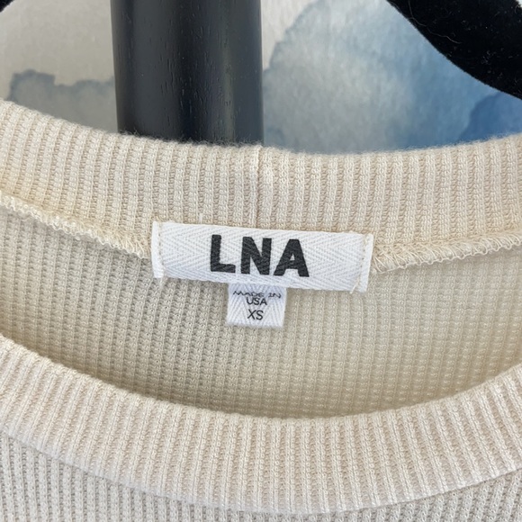 LNA off-white thermal top with exposed elbow detail - XS - Picture 3 of 6